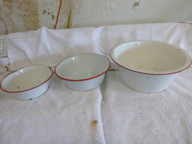 3 Vintage Porcelain Coated Bowls