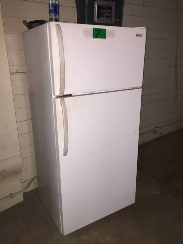 lot 7 image: RefrigeratorFreezer Westinghouse