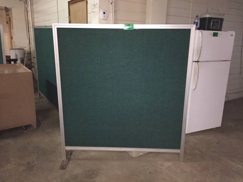 lot 8 image: Room divider  cubicle wall,  Aluminum frame