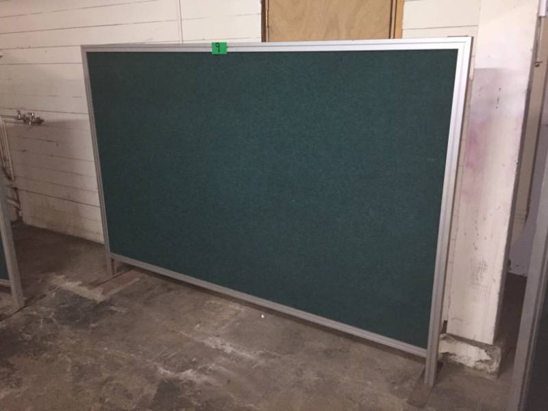 lot 9 image: Room divider  cubicle wall,  Aluminum frame