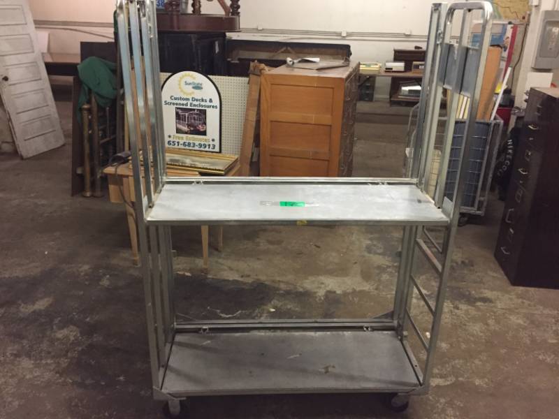 lot 17 image: Cargo Cart - Folds up