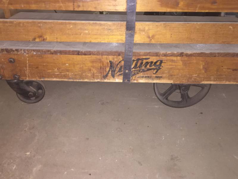 lot 117 image: Antique Nutting Cart with very rare wood side and ends over deck