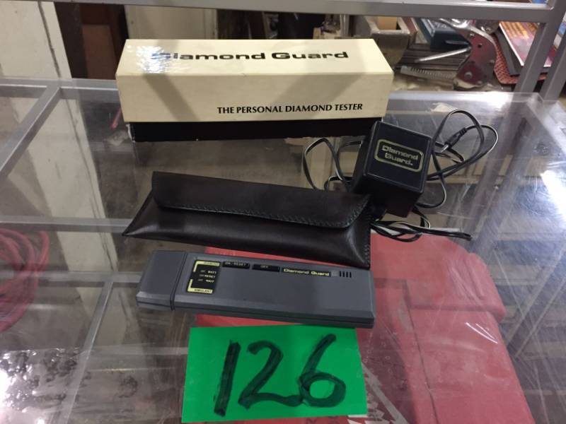 lot 126 image: Diamond Guard diamond tester