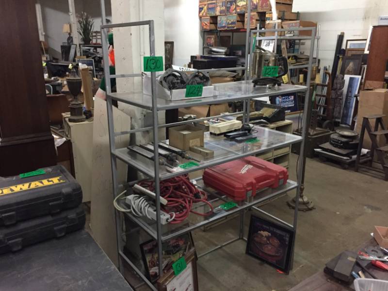 lot 130 image: Folding Shelf (sturdy) with plexi overlays