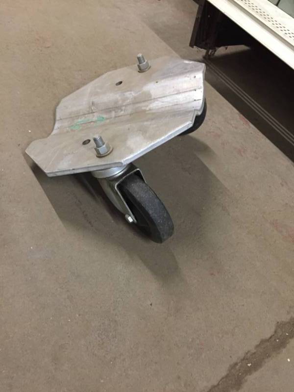 lot 142 image: 4- Aluminum heavy duty Specialty Dollies