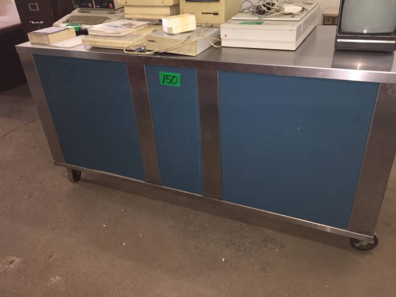 lot 150 image: Stainless steel Rolling CounterCabinet wdrawer