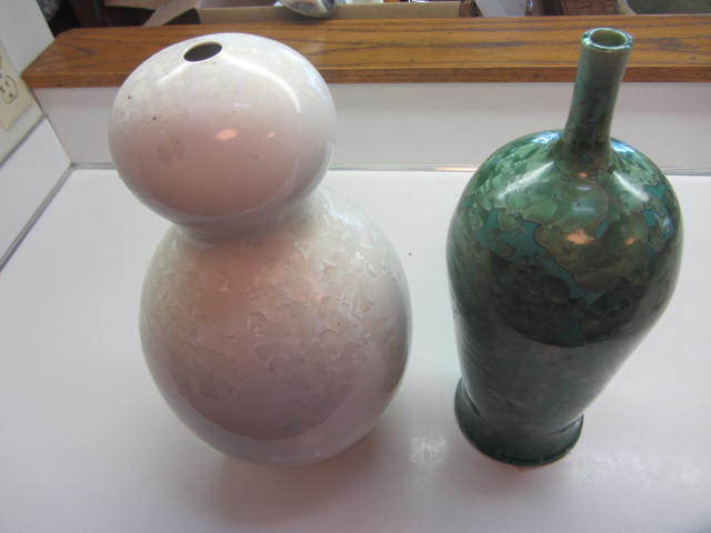lot 83 image: Large Vases