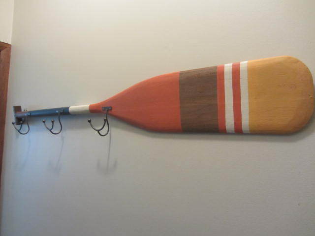 lot 100 image: Canoe Paddle Hanger