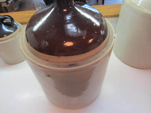 lot 104 image: Browntop #5 Jug