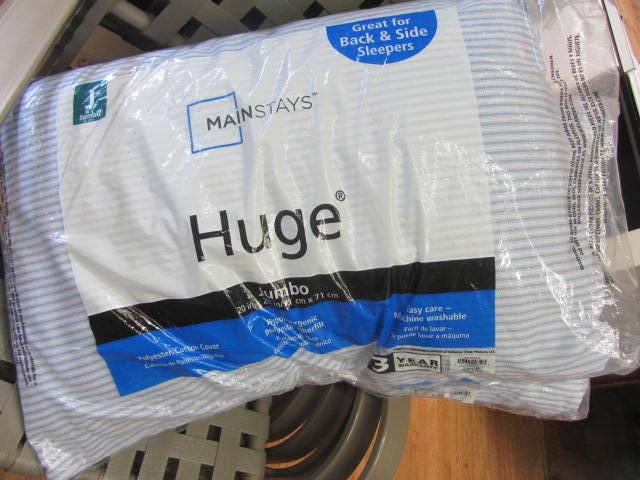 lot 121 image: New Jumbo Pillows