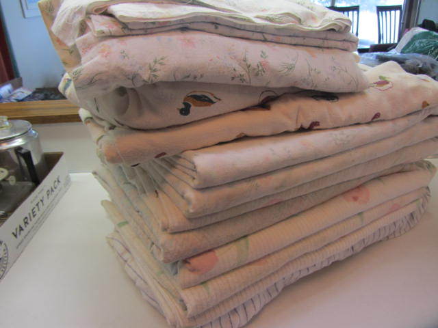 lot 122 image: Flannel Sheets