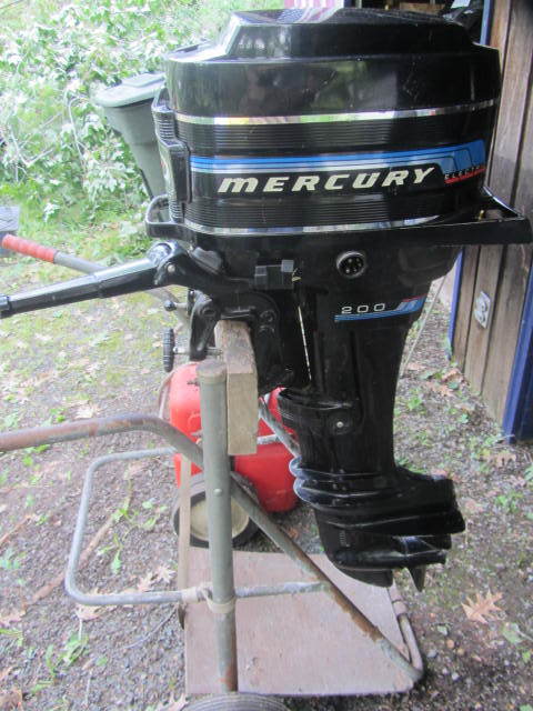 lot 5 image: Mercury 20hp Outboard