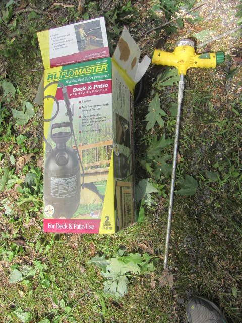 lot 19 image: FloMaster Sprayer, Root Feeder
