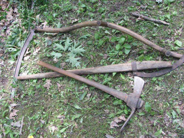 lot 40 image: Antique Hand Tools