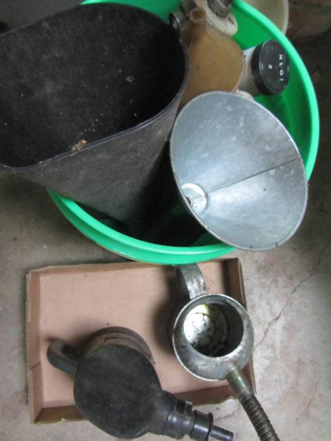 lot 173 image: Oil Cans, Funnels, Grease Gun
