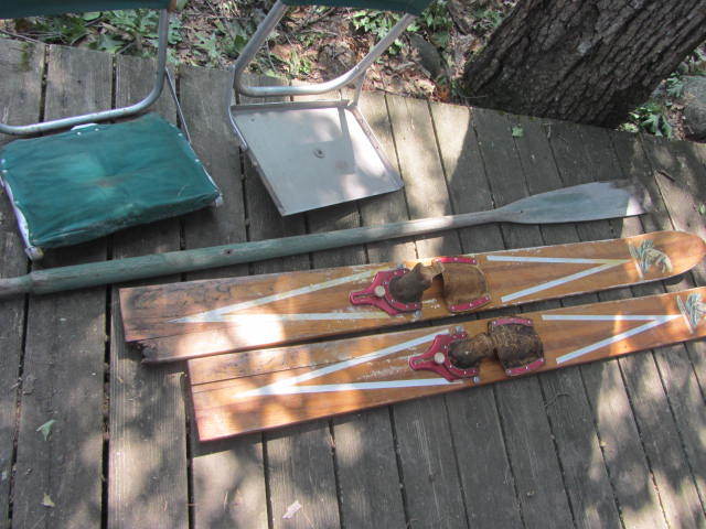 lot 185 image: White Bear Skis, Canoe Seat