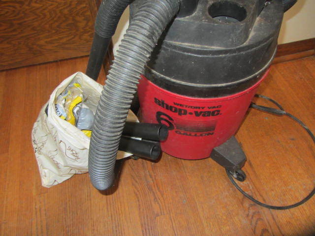 lot 197 image: Shop Vac