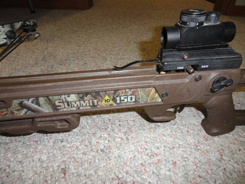 Horton Summit 150 Crossbow with Real Tree Camo, Red Dot Scope & Quiver