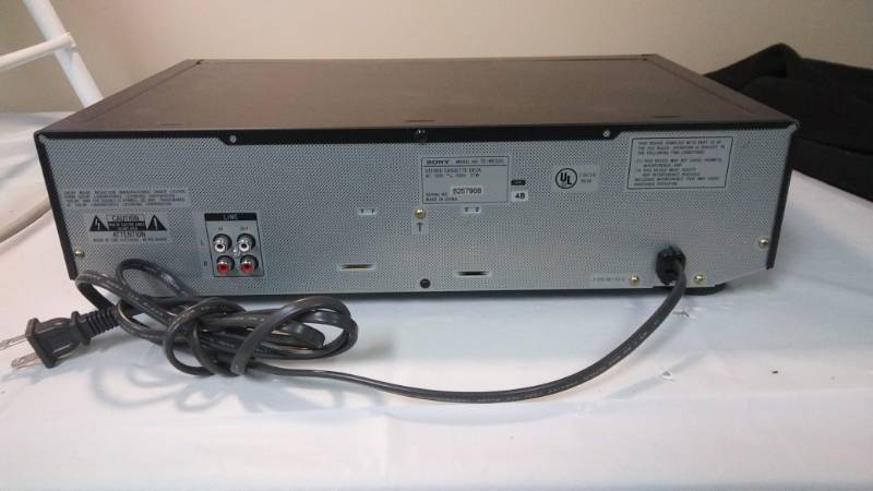 Sony Dual Cassette RecorderPlayer - Model TC-WE305