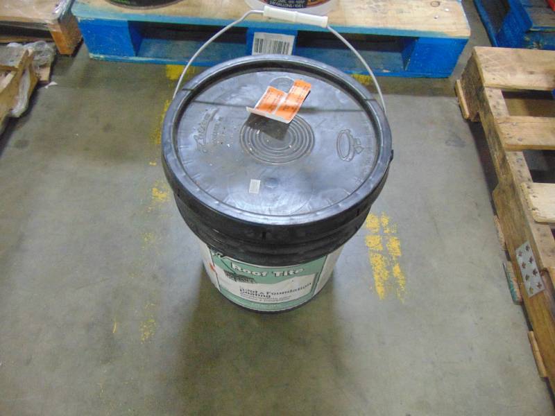 lot 417 image: Roof Tite 4.75-Gallon Waterproofer Roof Sealant 6193-9-30