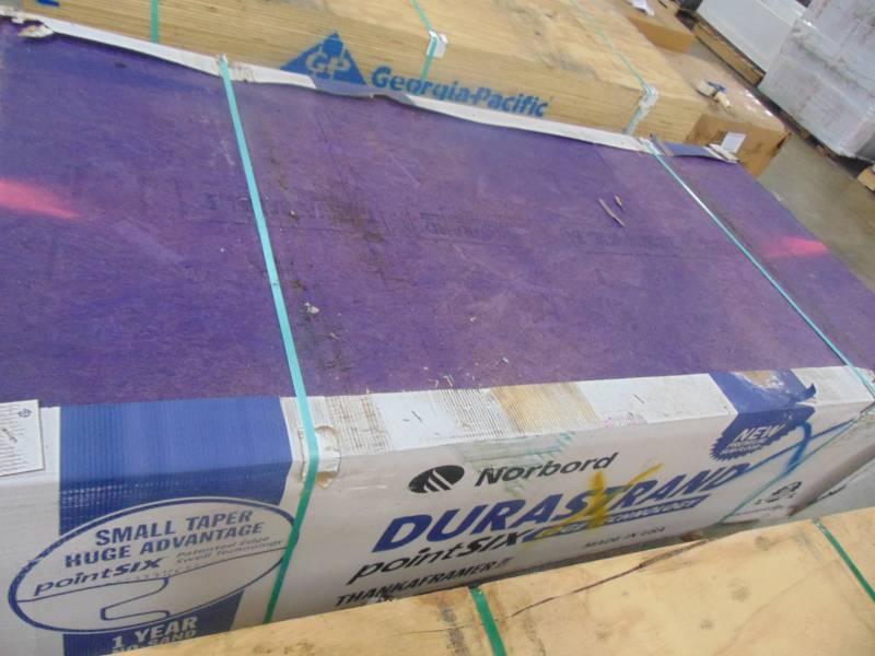 lot 453 image: Norbord 4 x 8 2332 CAT PS2-10 Tongue and Groove OSB Subfloor 43 Bundle 637367