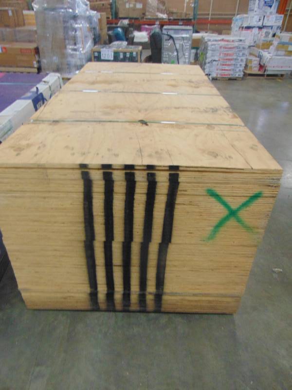 lot 454 image: PLYWOOD 2332 in. x 4 ft. x 8 ft. RTD Sheathing Syp - 5 Black Stripes 48 Bundle 166103