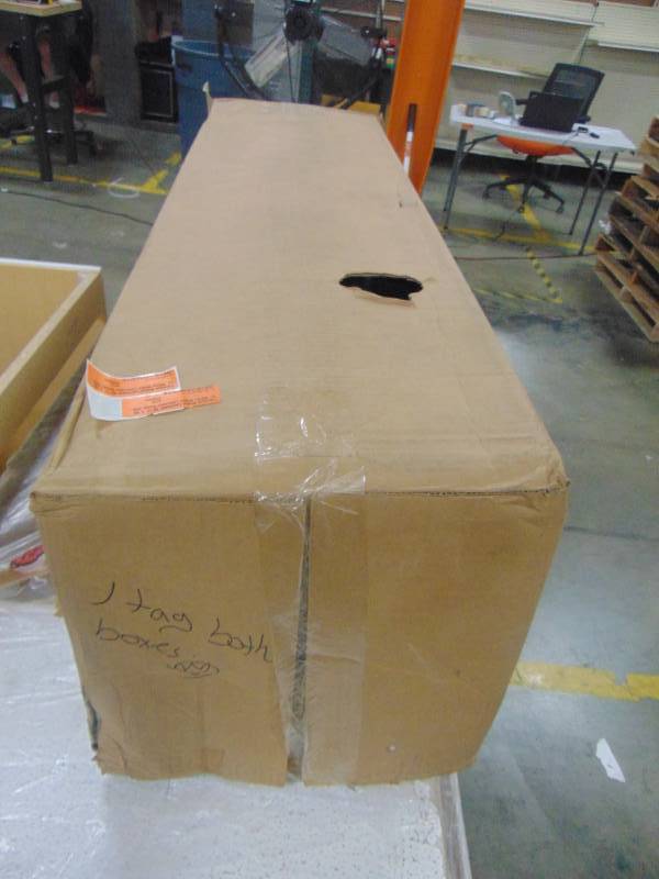 lot 455 image: Formica Brand Laminate 48 In. x 96 In. White Matte Laminate Sheet 949-58-48X96-000 5 Sheets