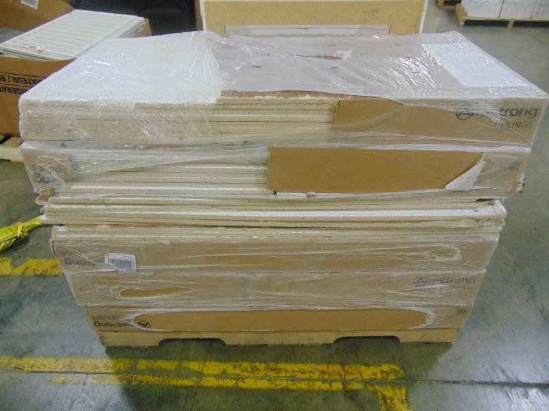 lot 456 image: Armstrong Ceilings 48-in X 24-in 48 Panels 922A