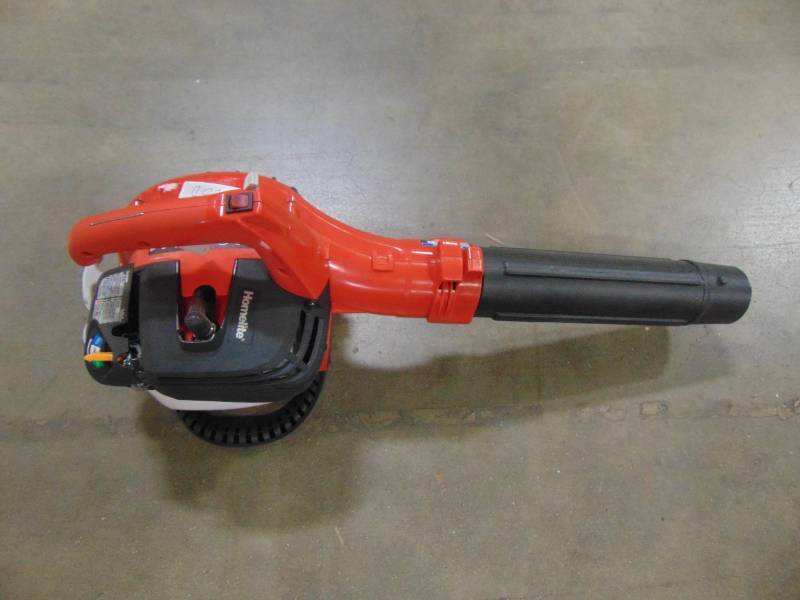 lot 460 image: Homelite 150 MPH 400 CFM 26cc Gas Handheld Blower Vacuum UT26HBV