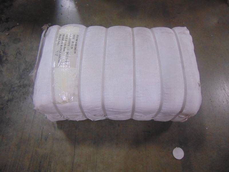lot 469 image: International Trading Company 25 in x 15 in Lifetime Fitness Gym Hand Towel - 300 Towels per Bale 2477678