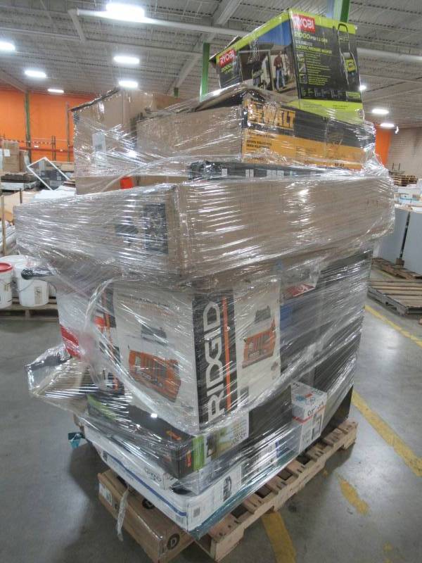 lot 21 image: WHOLESALE MIXED PALLET OF RETURNS - TOOLS, SMALL APPLIANCES AND HOUSEWARES AND MORE