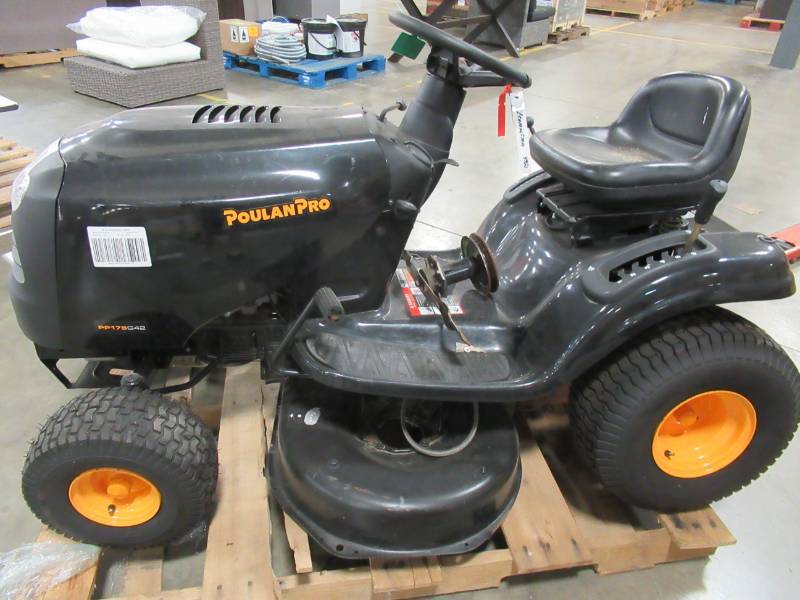 lot 16 image: Poulan Pro 42 in. 17-12 HP Briggs & Stratton 6-Speed Gear Gas Front-Engine Riding Mower, 960460075 - FOR PARTS OR RESTORE