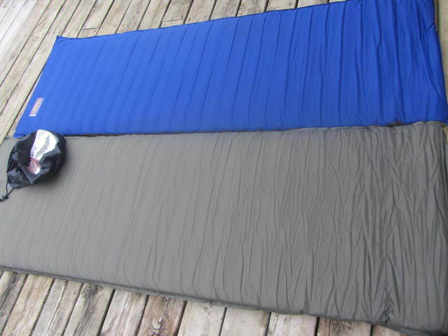 lot 33 image: Self-Inflating Camp Pads