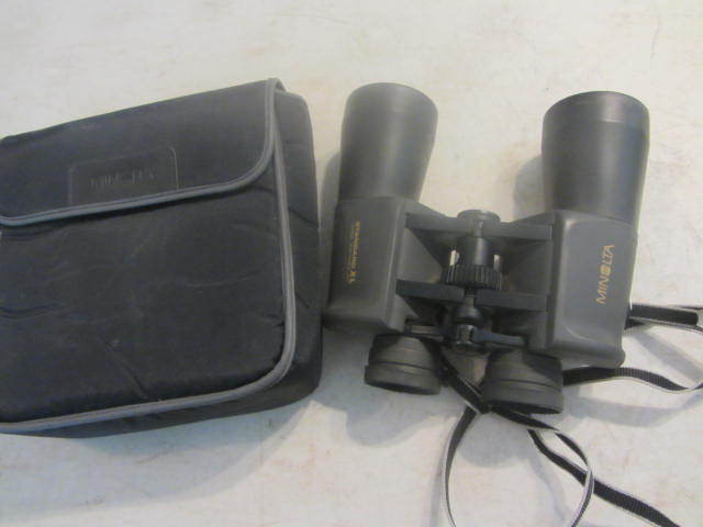 lot 43 image: Minolta Binoculars
