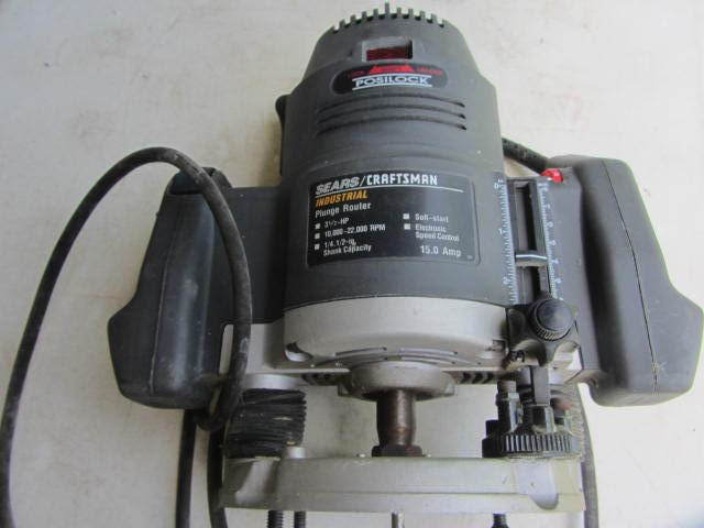 lot 59 image: Plunge Router
