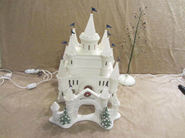 lot 108 image: Snow Carnival Palace