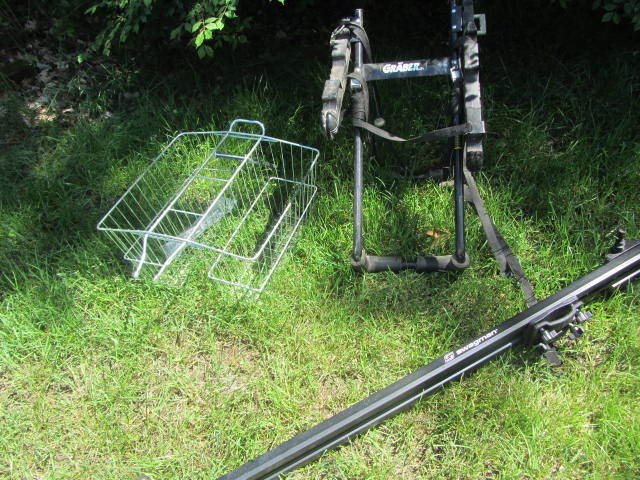 lot 66 image: Bike Carriers