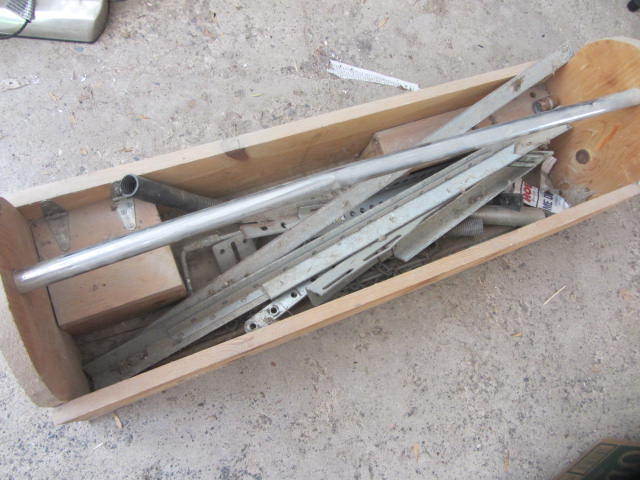 lot 98 image: Tool Tote