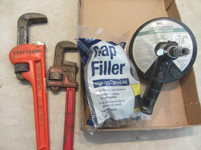 lot 150 image: Pipe Wrenches, Auger