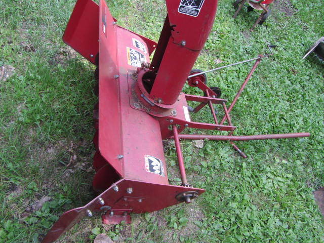 lot 157 image: Wheelhorse Snow Blower