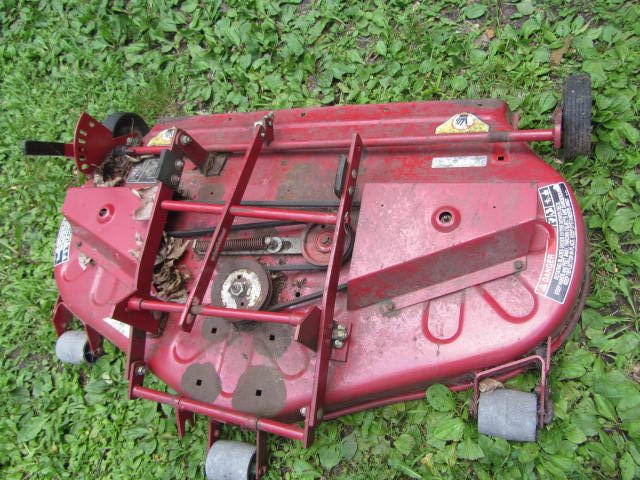 lot 160 image: Deck Mower