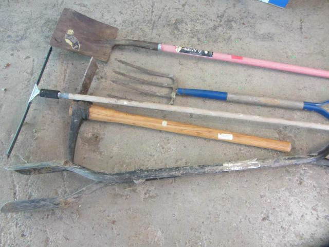 lot 169 image: Hand Tools