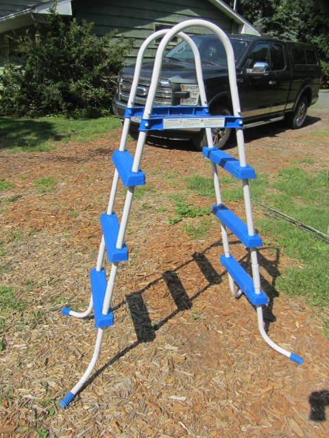 lot 190 image: Pool Ladder