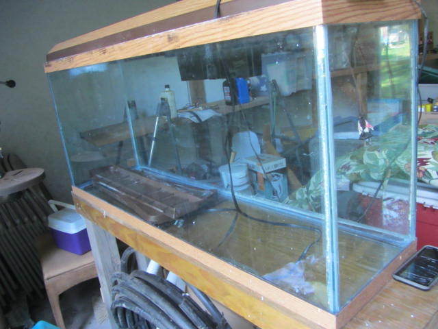 lot 202 image: Aquarium