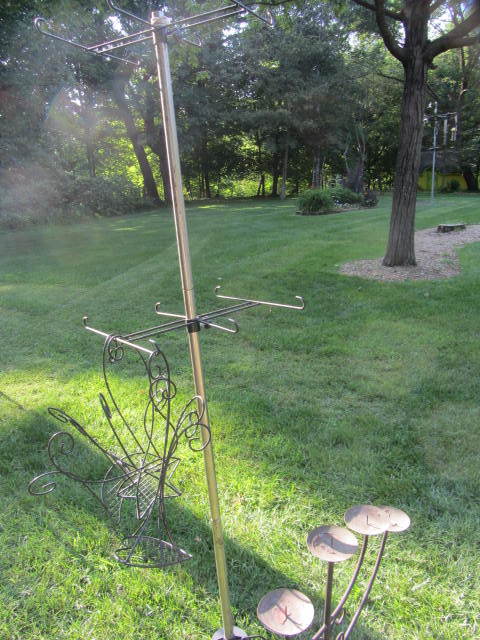 lot 225 image: Display Stands