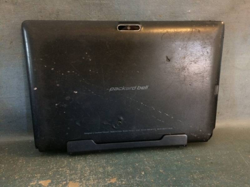 lot 23 image: Packard Bell Tablet
