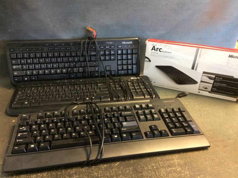 lot 36 image: Computer Keyboards