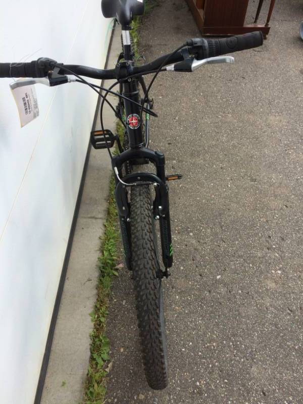 lot 58 image: 26 Schwinn Sidewinder Bike