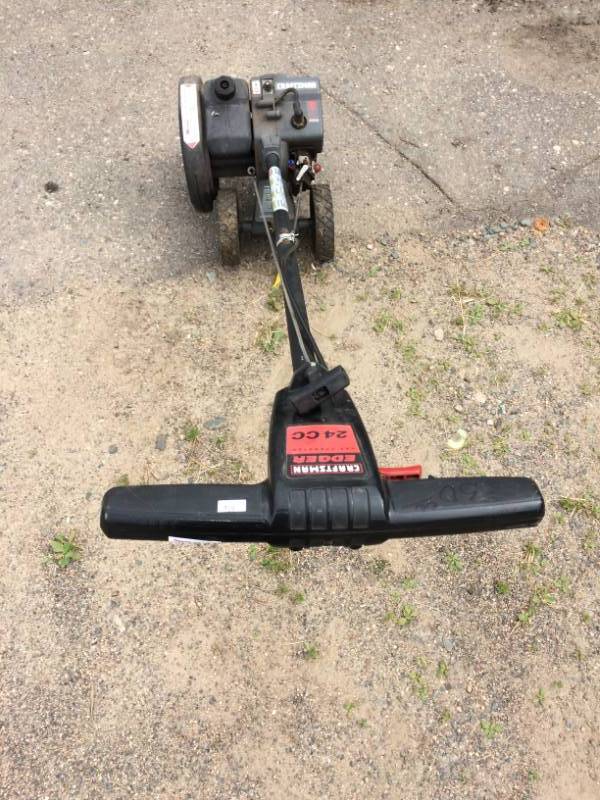lot 75 image: Craftsman Edger