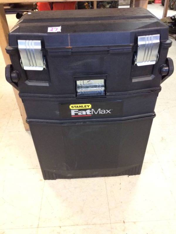 lot 27 image: Stanley Fat Max Tool Box